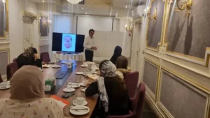 برگزاری ورکشاپ‌های تخصصی آموزش تزریق فیلر و نخ در تهران