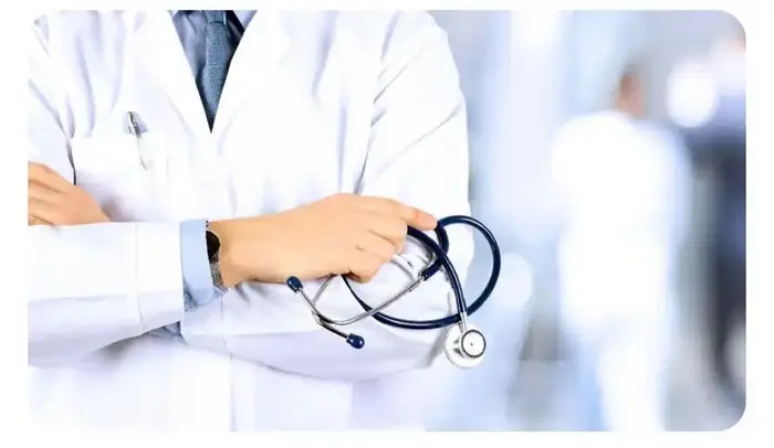 استخدام پزشک عمومی مسلط به امور زیبایی جهت مطب در یزد