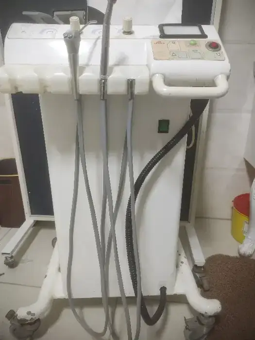 فروش تجهیزات دندانپزشکی زیر قیمت در کرمانشاه