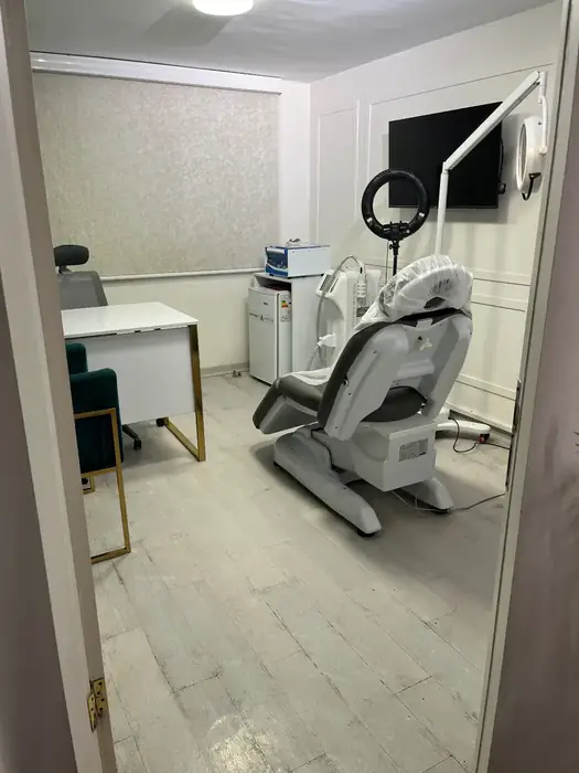واگذاری و فروش کلیه تجهیزات و لوازم کلینیک پوست در تهران
