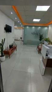 اجاره کلینیک زیبایی با تمام وسایل و تجهیزات در مرکز شهر کردستان