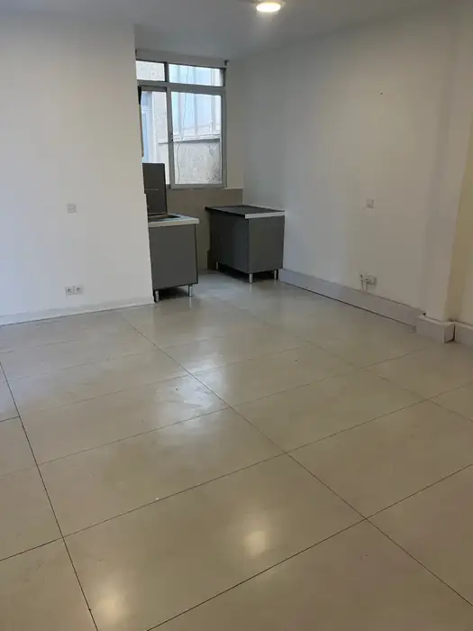 اجاره واحد اداری 65متری مناسب مطب در قلهک تهران