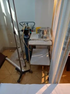 فروش کلیه وسایل طبی و اداری مطب در تهران