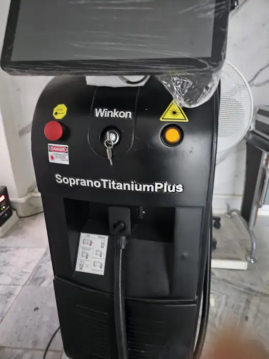 فروش دستگاه لیزر سوپرانوم تیتانیوم پلاس 2023