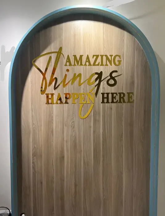 استخدام منشی جهت کلینیک زیبایی در قلهک تهران