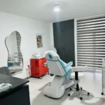 استخدام پزشک عمومی مسلط به انجام خدمات زیبایی جهت مطب پوست و مو در کرج