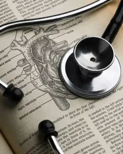 استخدام پزشک عمومی خانم با پروانه جهت مطب در تهران