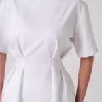 پزشک عمومی هستم آماده همکاری با مراکز درمانی و زیبایی در تهران