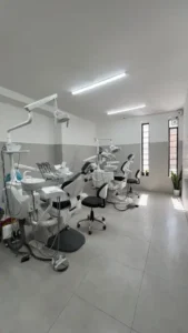 لبخند ماندگار با خدمات کلینیک دندانپزشکی دی در بهبهان استان خوزستان