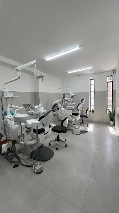 لبخند ماندگار با خدمات کلینیک دندانپزشکی دی در بهبهان استان خوزستان