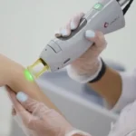 استخدام پزشک عمومی جهت مطب پوست، مو و لیزر در کرج