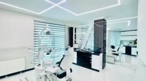 ارائه کلیه خدمات درمانی و زیبایی دندانیزشکی در همدان