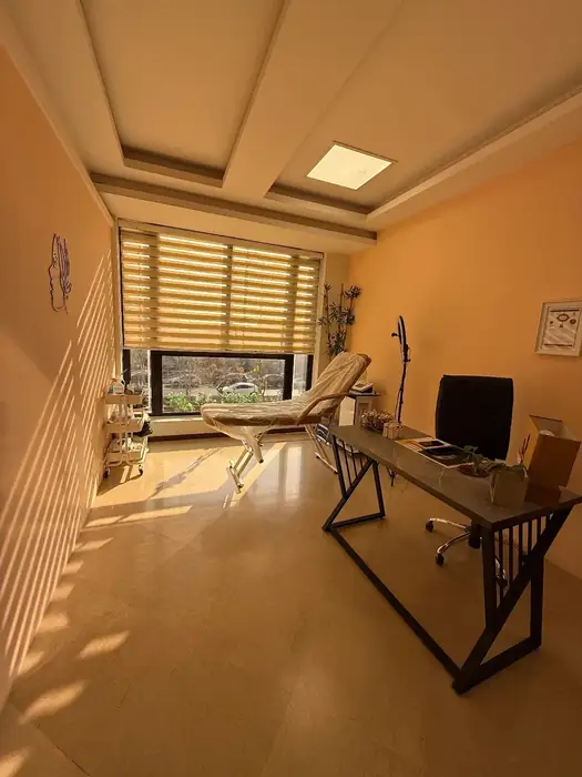 اجاره اتاق 15متری از مطب لوکس در شهرک غرب تهران