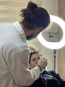 استخدام پزشک عمومی دارای پروانه جهت کلینیک در صادقیه تهران