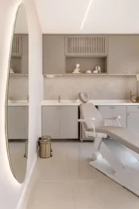 استخدام دستیار پزشک جهت کلینیک زیبایی در قیطریه تهران