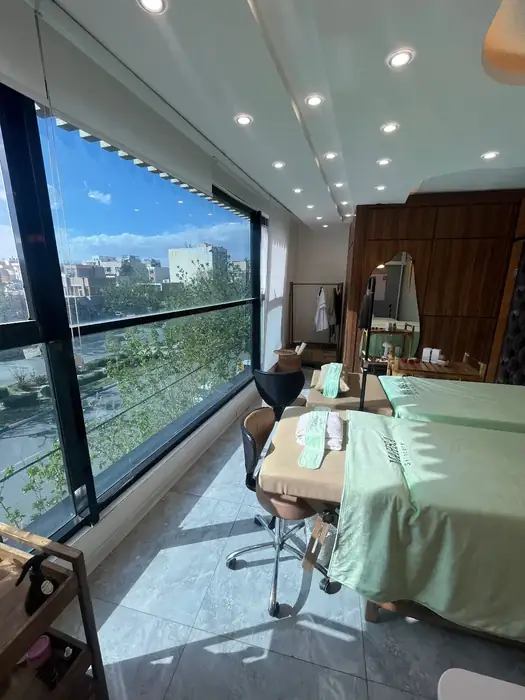 استخدام پزشک دارای پروانه جهت مرکز زیبایی لوکس در اصفهان