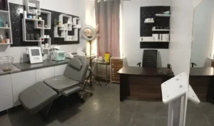 فروش تجهیزات و ملزومات درمانگاه در اندیشه تهران