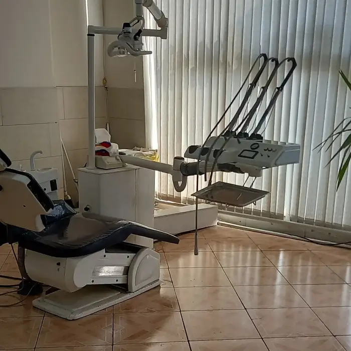 استخدام دستیار دندانپزشک جهت مطب در ملارد