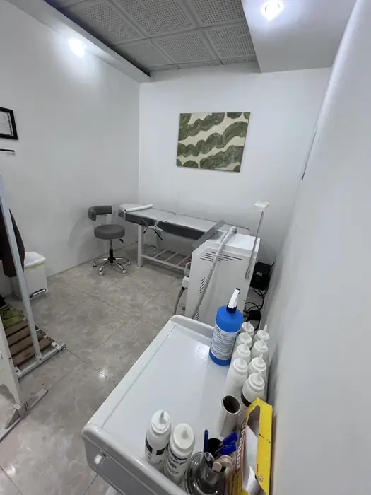 واگذاری کامل امتیازات مطب پوست، مو و زیبایی در گوهردشت کرج