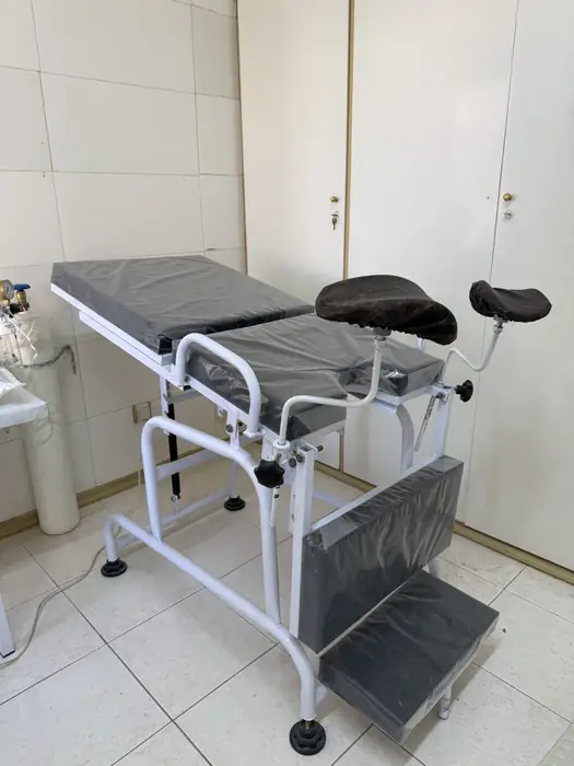 فروش تجهیزات مطب مامایی با قیمت توافقی