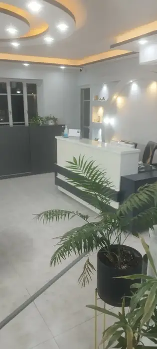 استخدام پزشک عمومی دارای پروانه جهت مطب زیبایی در کرمان
