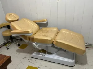استخدام پزشک عمومی جهت شیفت عصر کلینیک زیبایی در همدان