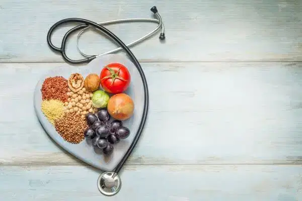 پزشک عمومی هستم آماده همکاری با مراکز درمانی و ترک اعتیاد در مشهد