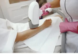 استخدام اپراتور لیزر خانم جهت کلینیک تازه تاسیس در شرق تهران