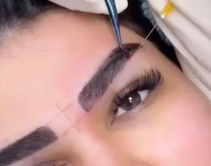 دعوت از پزشک عمومی مسلط به پروسیجرهای زیبایی و تکنسین کاشت ابرو جهت مطب در اصفهان