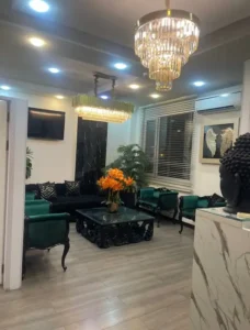نیازمند پزشک مسلط به تزریق ژل و بوتاکس جهت مطب در محدوده سعادت‌آباد تهران