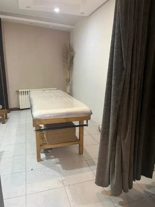 اجاره اتاق 12متری از مطب پزشک زیبایی در باغ‌نگاره اصفهان