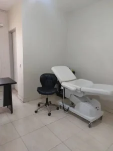 نیازمند پزشک عمومی به عنوان مسئول فنی کلینیک زیبایی در شهریار