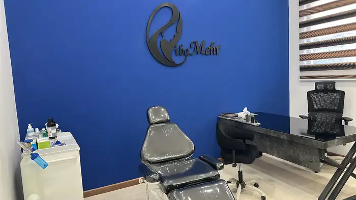 استخدام پزشک خانم مسلط به کلیه خدمات زیبایی جهت کلینیک در الهیه مشهد