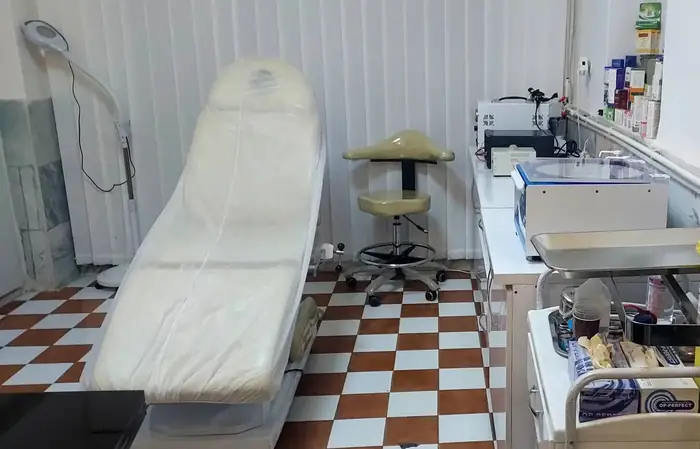 دعوت به همکاری از پزشک عمومی دارای سابقه در حوزه زیبایی جهت مطب در سنندج