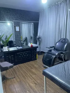نیازمند پزشک عمومی و متخصص زنان مسلط به امور زیبایی جهت مطب مجهز در نازی‌آباد تهران