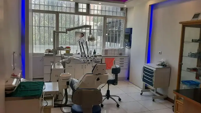 استخدام دندانپزشک جهت درمانگاه دارای پروانه تهران