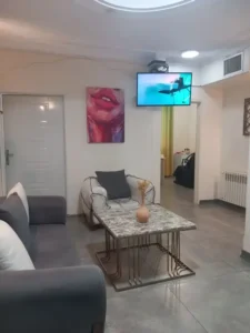 نیازمند پزشک زیبایی دارای پروانه جهت کلینیک در شرق تهران