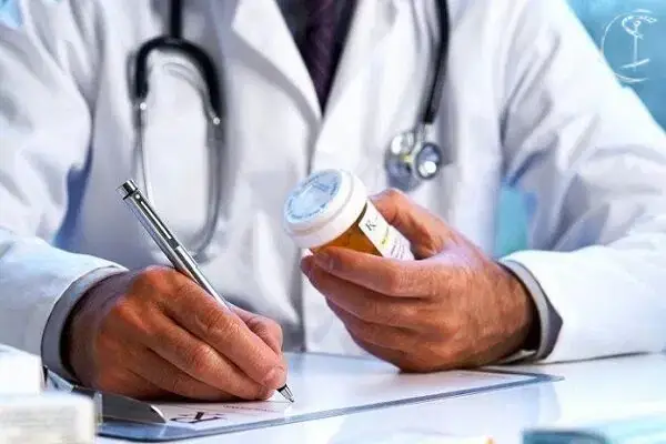 استخدام پزشک عمومی جهت کلینیک درمانی در خرمآباد