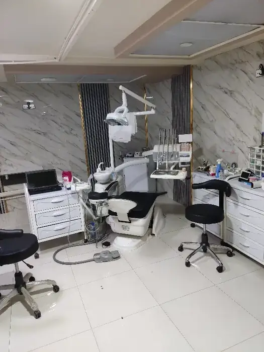 استخدام دندانپزشک دارای پروانه جهت همکاری با کلینیک دندانپزشکی در شهرری تهران