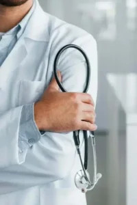 دعوت به همکاری از پزشک عمومی به عنوان مسئول فنی مرکز لیزر در اهواز