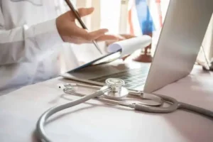 استخدام پزشک عمومی جهت کلینیک زیبایی در استان گیلان