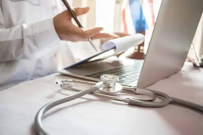 استخدام پزشک عمومی جهت کلینیک زیبایی در استان گیلان