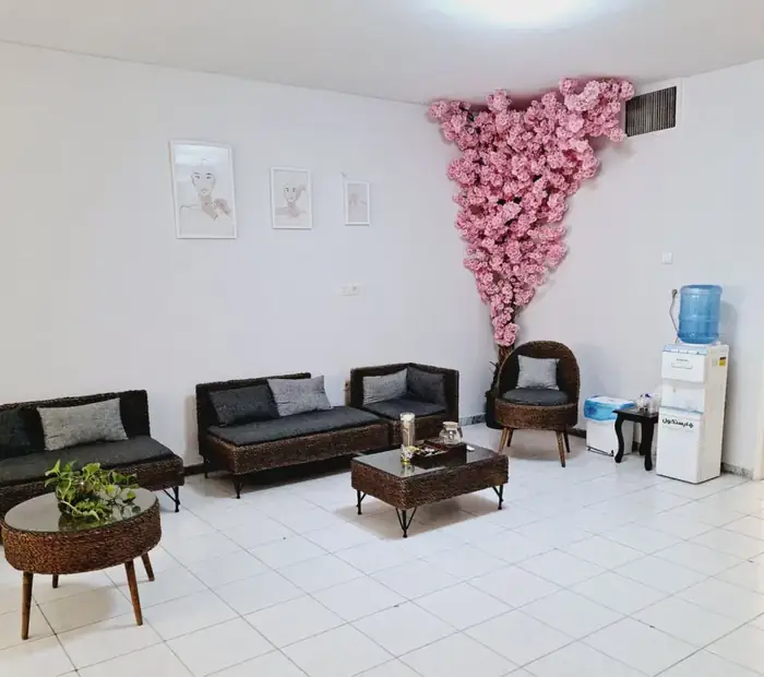 اجاره اتاق 9متری از کلینیک زیبایی در کرج