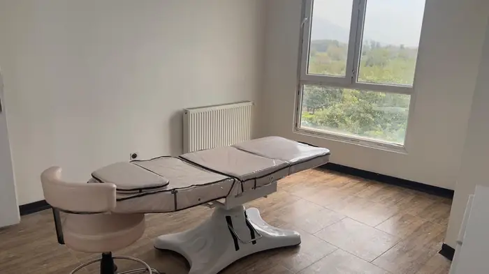 دعوت به همکاری از پزشک عمومی دارای پروانه جهت مجموعه زیبایی در کرج