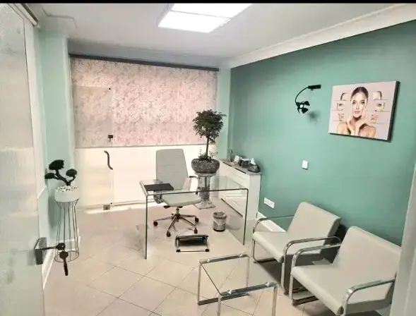 اجاره اتاق و لاین از کلینیک زیبایی در بلوار علم‌الهدی اصفهان
