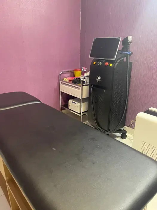 فروش تجهیزات کامل مطب زیبایی و لیزر در تهران